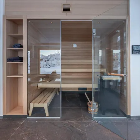 De Luxe Avec Piscine Interieure Et Sauna, Proche - Fr-1-343-261 Chamonix